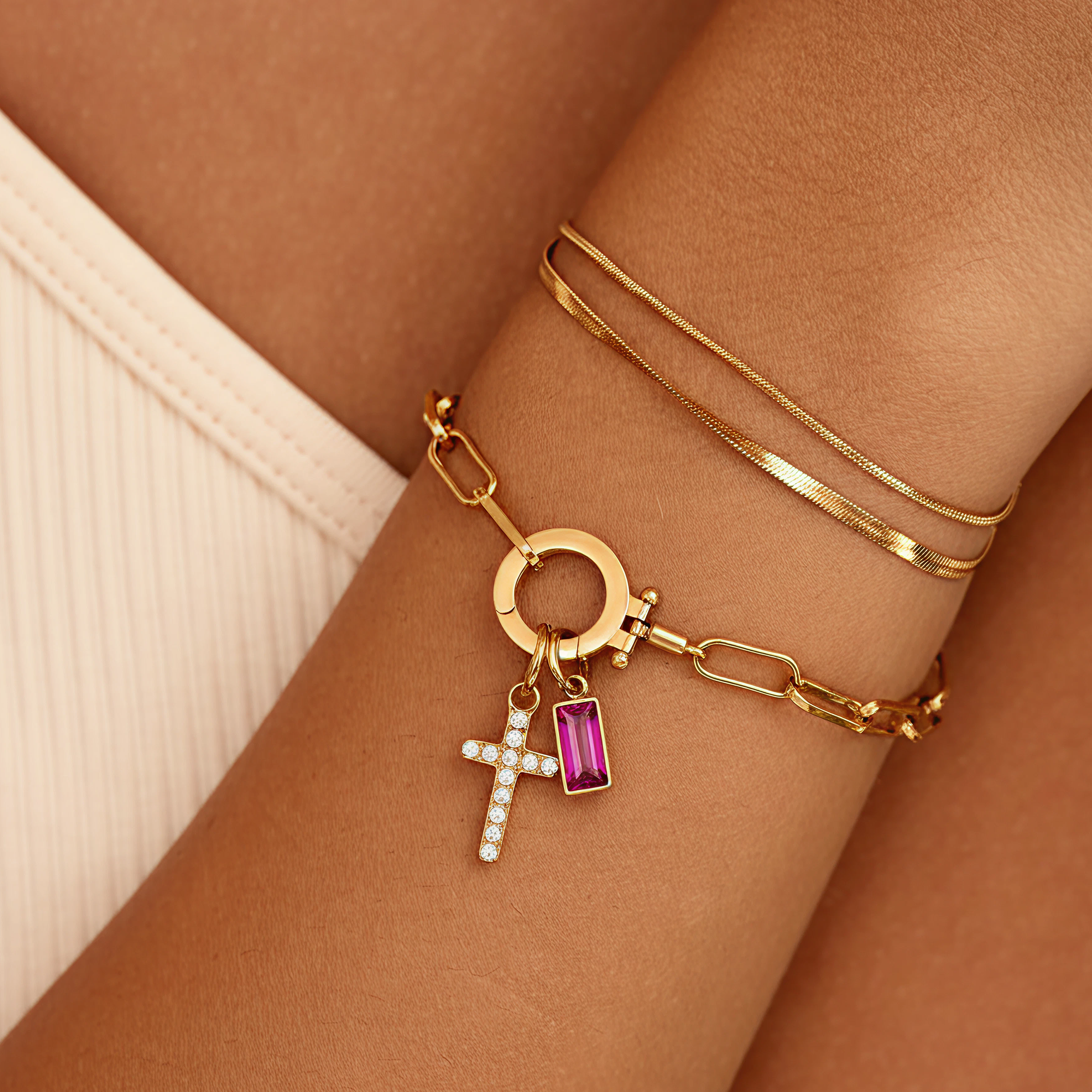 AX Büroklammer-Armband mit Geburtsstein-Kreuzanhänger