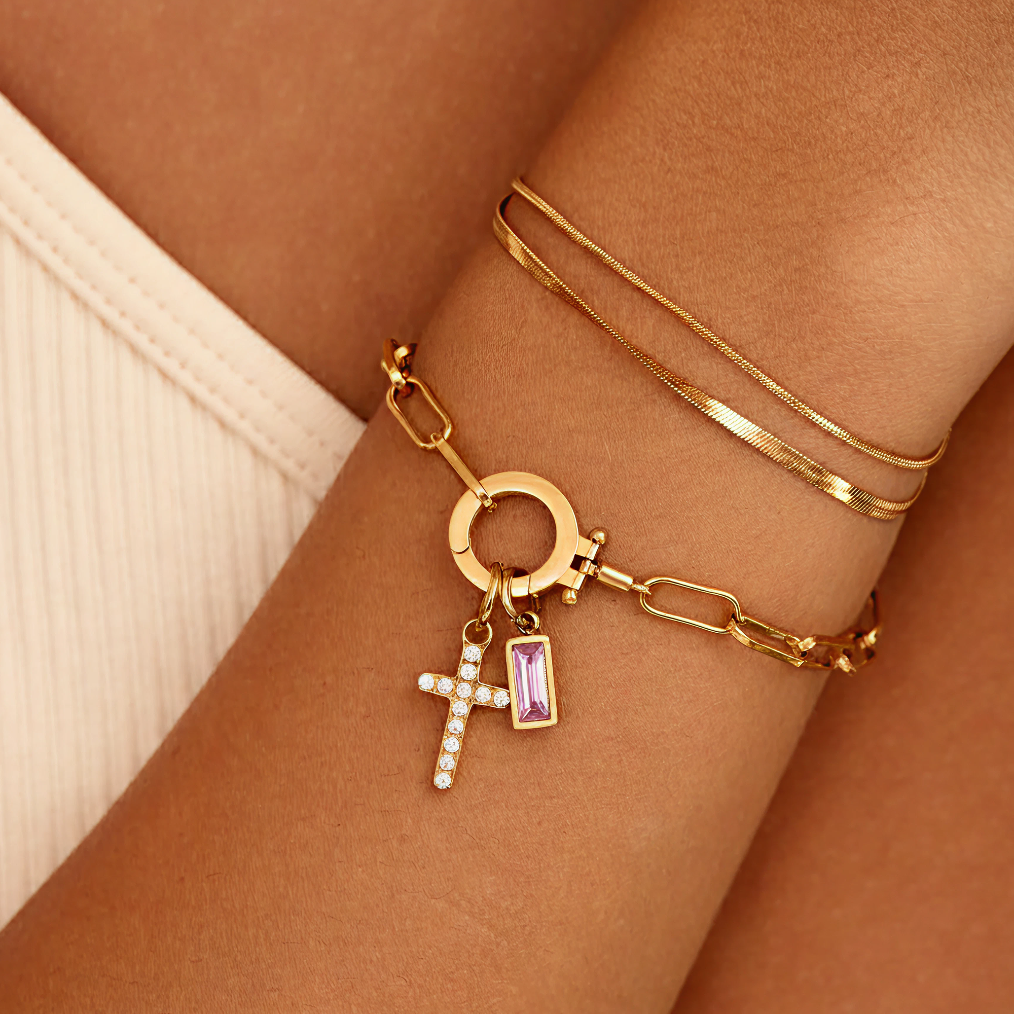 AX Büroklammer-Armband mit Geburtsstein-Kreuzanhänger